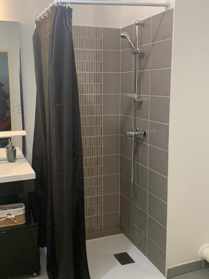 Lac Rose - Parking, Metro, Jusqu'a 4 Personnes Apartment Marseilles